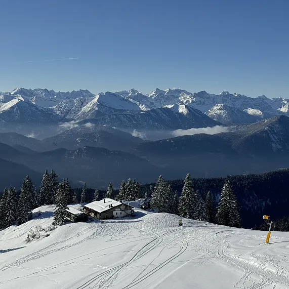 toelzer-huette-winter